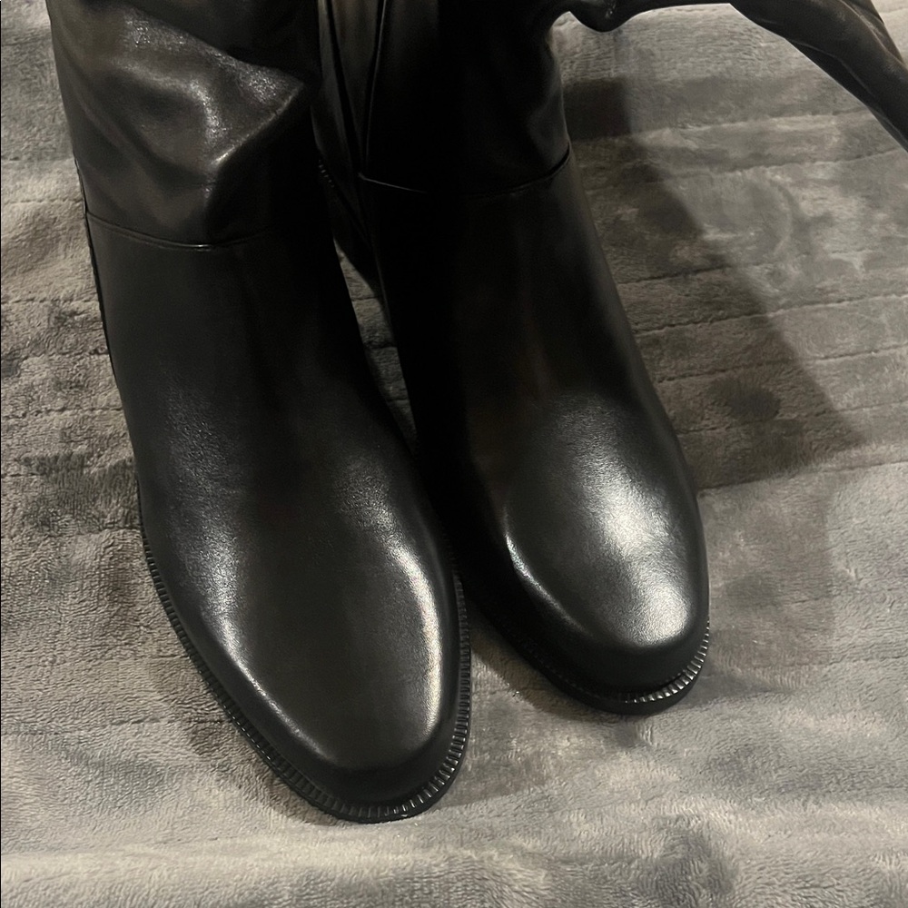 Shelly Women's Black Heeled Boots